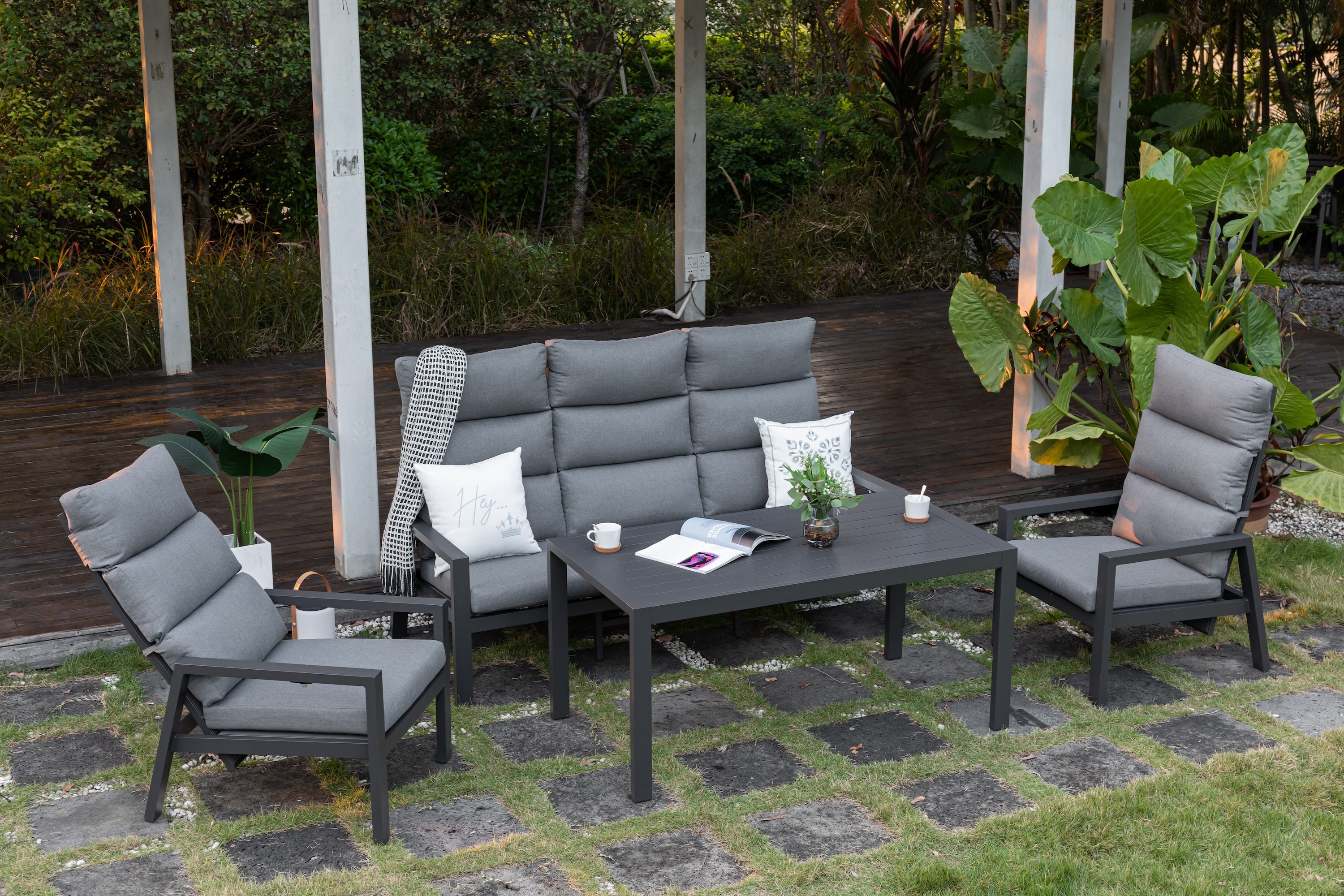 Loungemöbel Mandalika Outdoor & Living Products GmbH