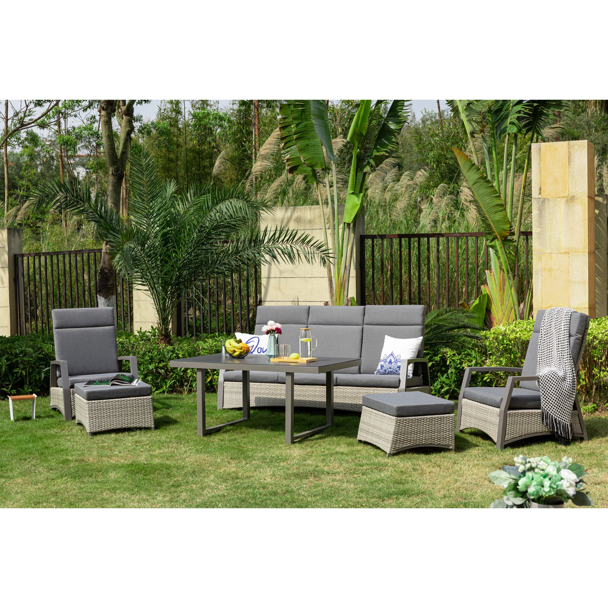 Designer Lounge Salerno / alle Rückenteile stufenlos verstellbar - mehr entspannen geht nicht!