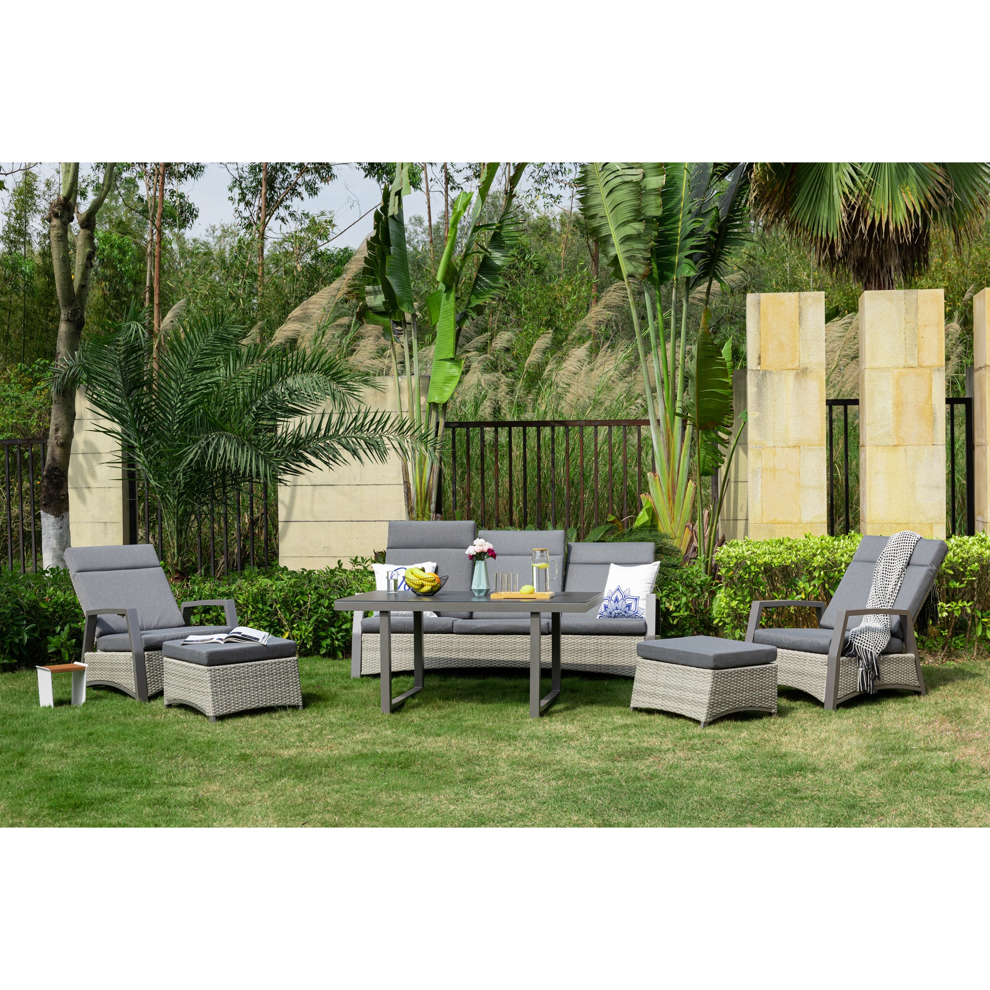 Designer Lounge Salerno / alle Rückenteile stufenlos verstellbar - mehr entspannen geht nicht!
