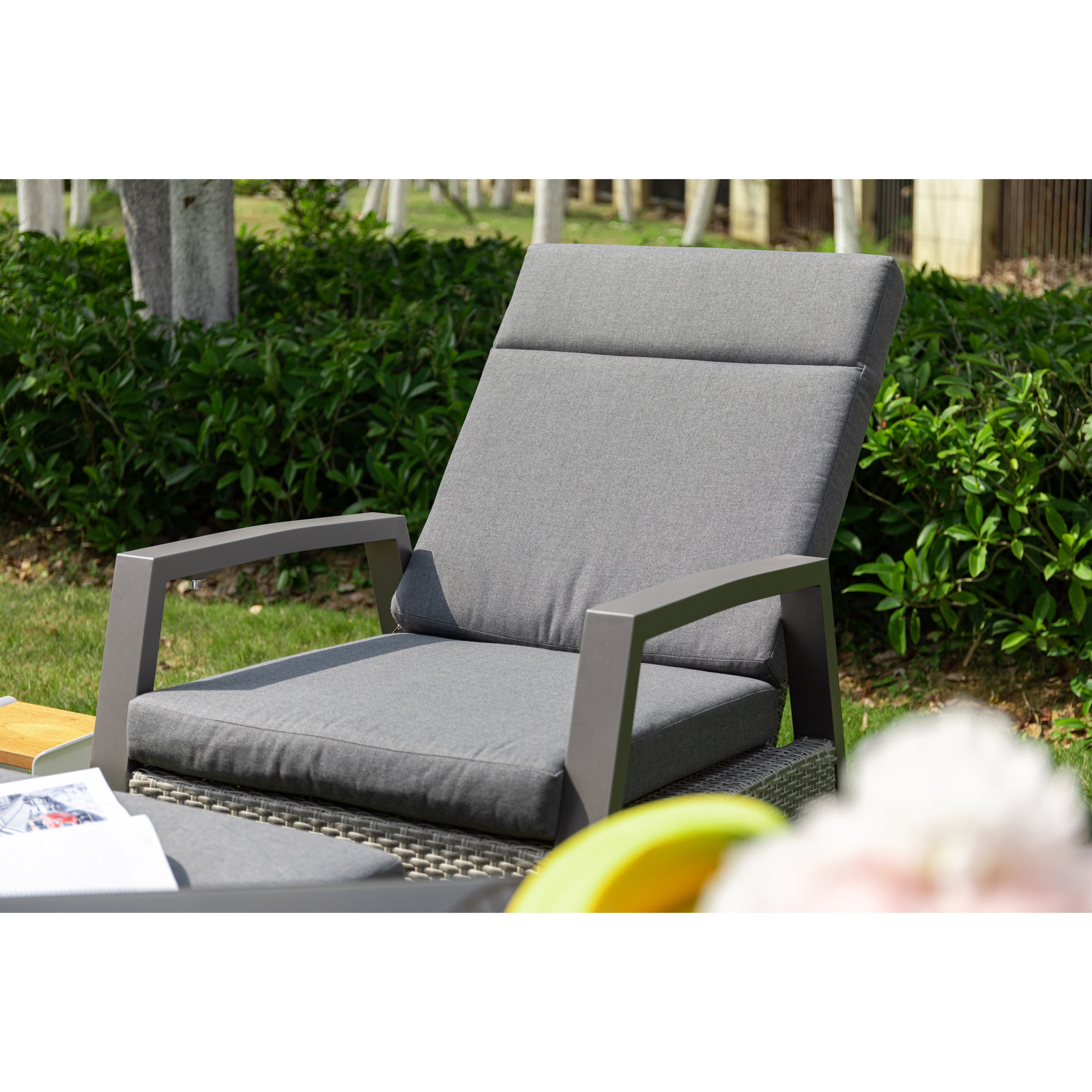 Designer Lounge Salerno / alle Rückenteile stufenlos verstellbar - mehr entspannen geht nicht!