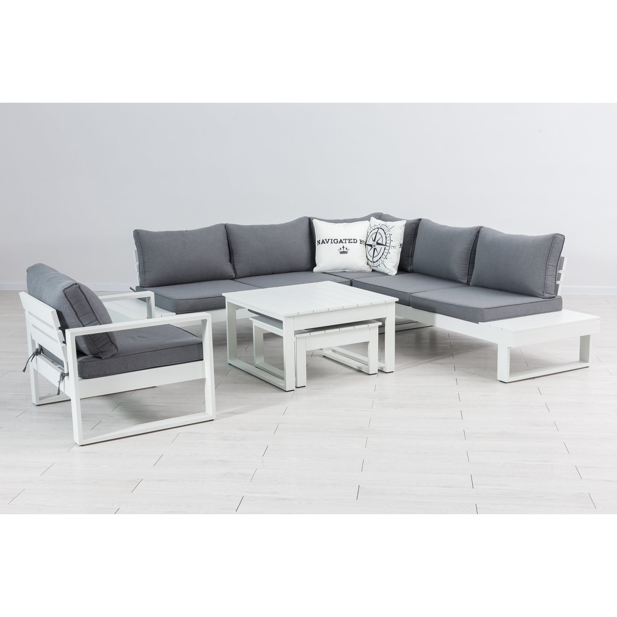 Designer Aluminium Lounge White Baracoa / Modern & voll im Trend