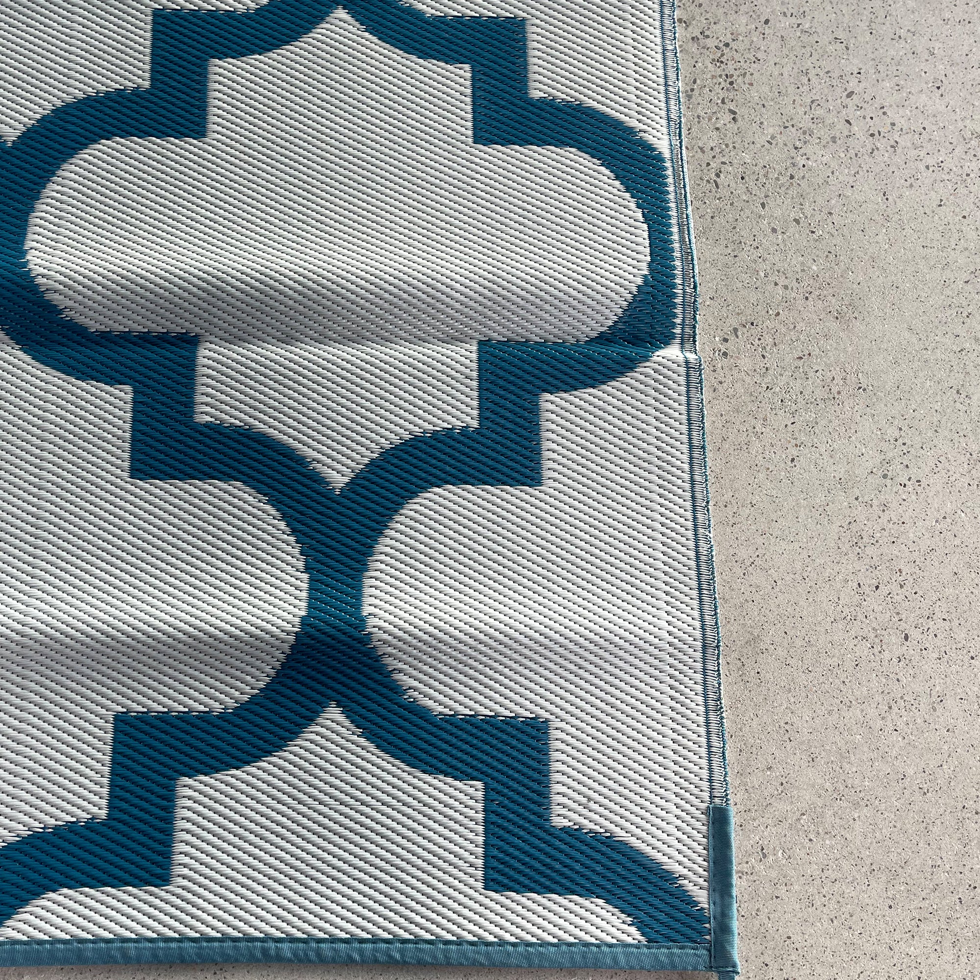 Outdoor Teppich wetterfest 270 x 360cm blau / weiß