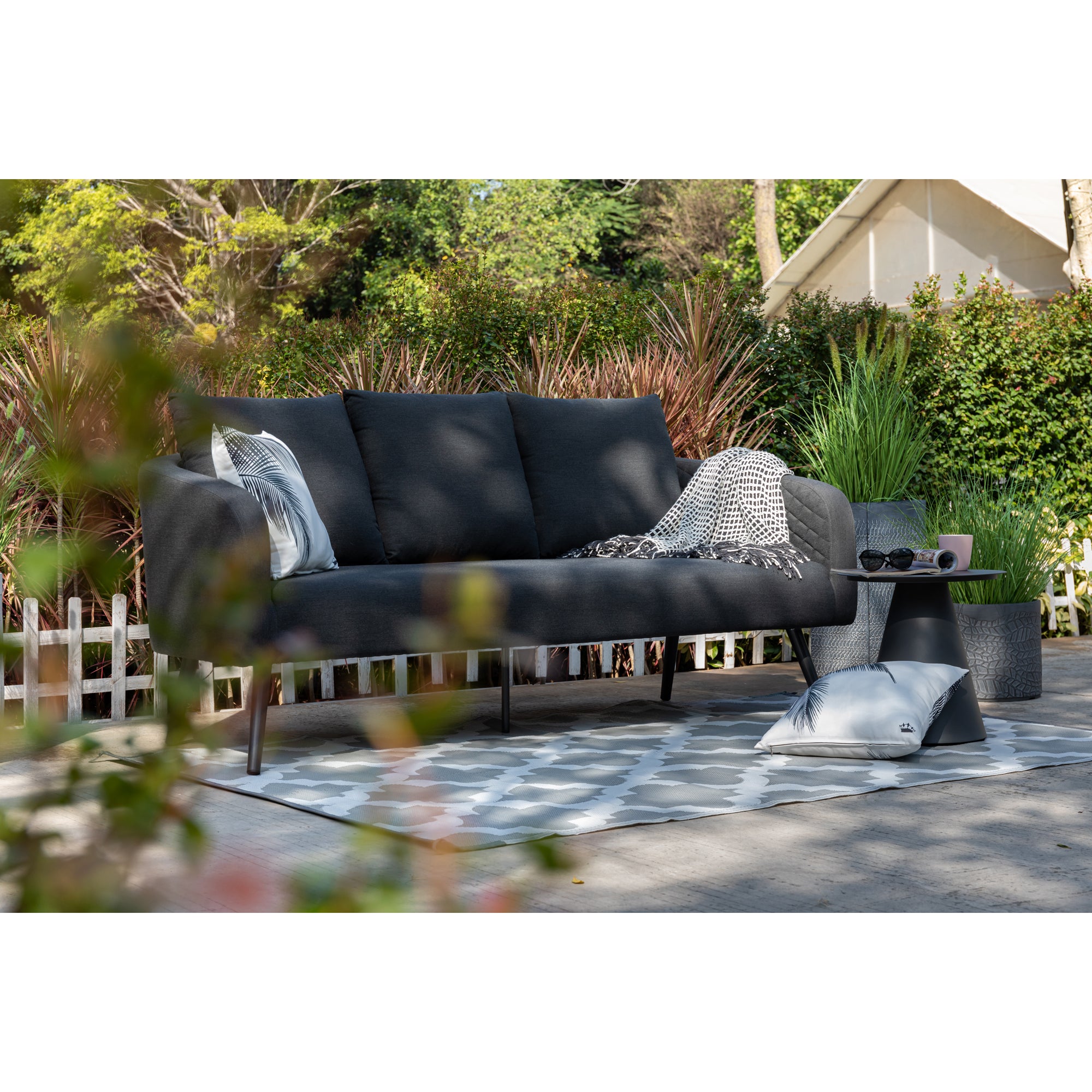DAS POOL SOFA! Outdoor Sofa Puro 100% wetterfeste LIKA-TEX® Bezug lava (anthrazit)