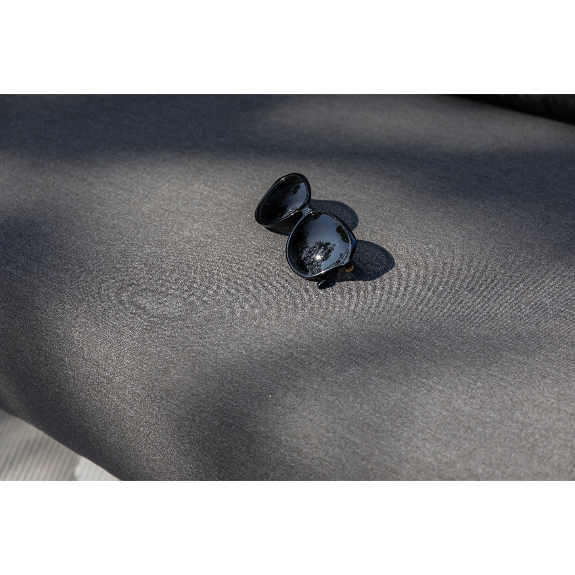 DAS POOL SOFA! Outdoor Sofa Puro 100% wetterfeste LIKA-TEX® Bezug lava (anthrazit)