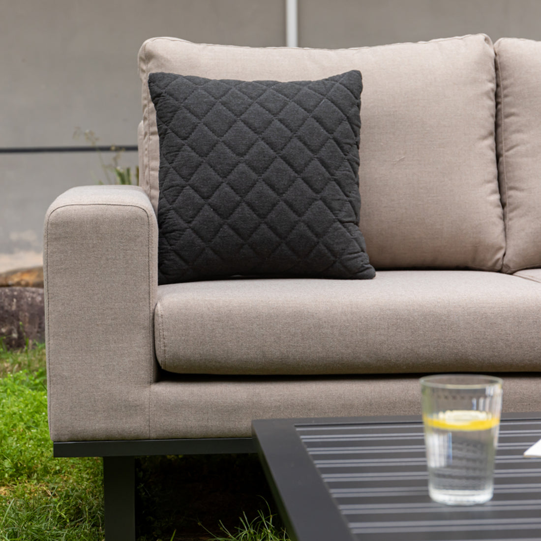 Outdoor Zierkissen Heritage mit Sunbrella ® Bezug 100% wetterfest anthrazit