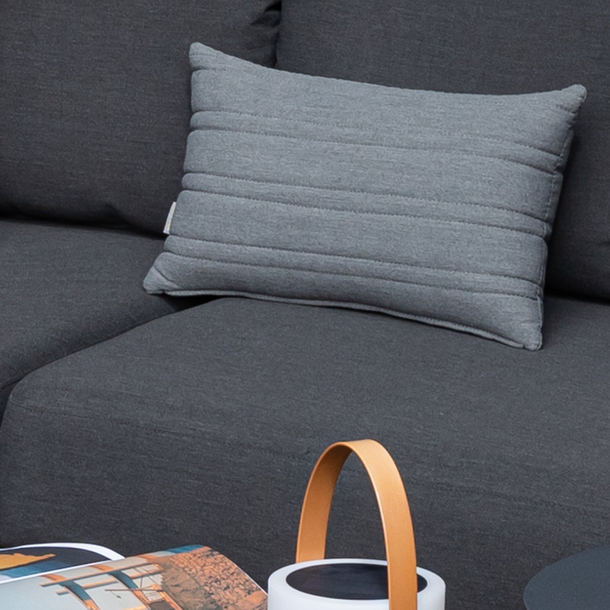 Outdoor Zierkissen Line 50x30 cm 100% wetterfest LIKA-TEX® grau