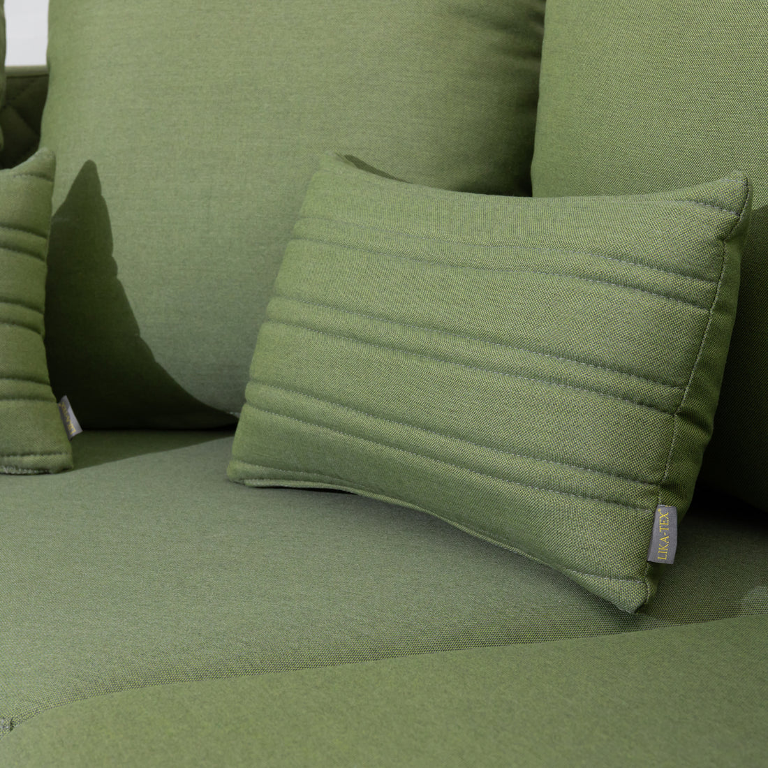 Outdoor Zierkissen Line 50x30 cm 100% wetterfest LIKA-TEX® Bezug grün