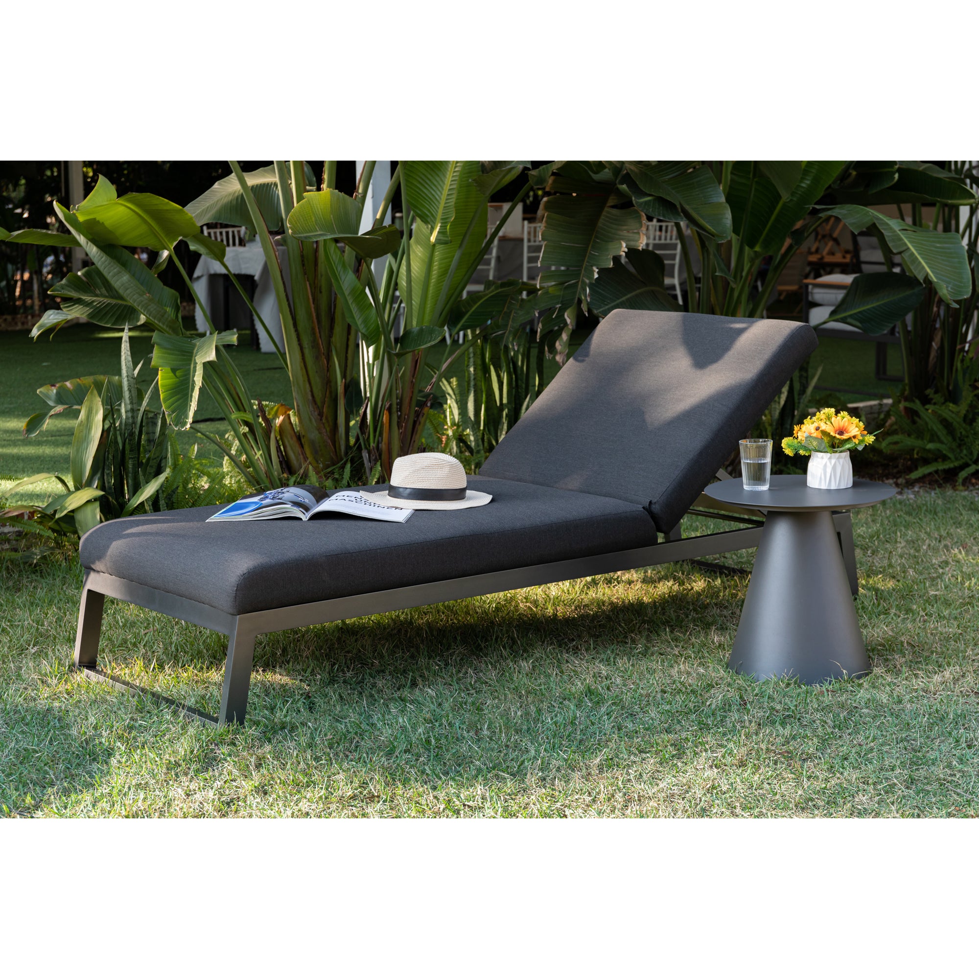 Outdoor Sonnenliege Heritage 100% LIKA-TEX® Bezug in Lava (anthrazit) / Wetterfest