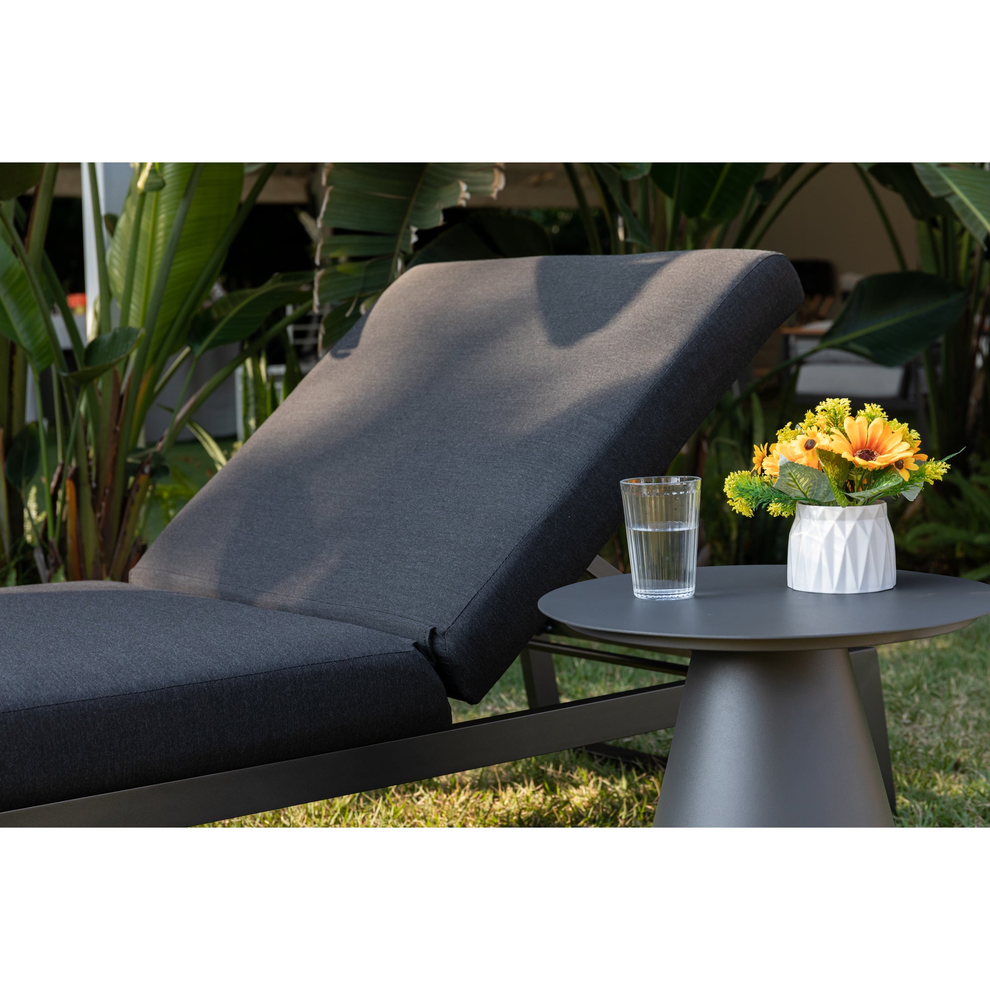 Outdoor Sonnenliege Heritage 100% LIKA-TEX® Bezug in Lava (anthrazit) / Wetterfest