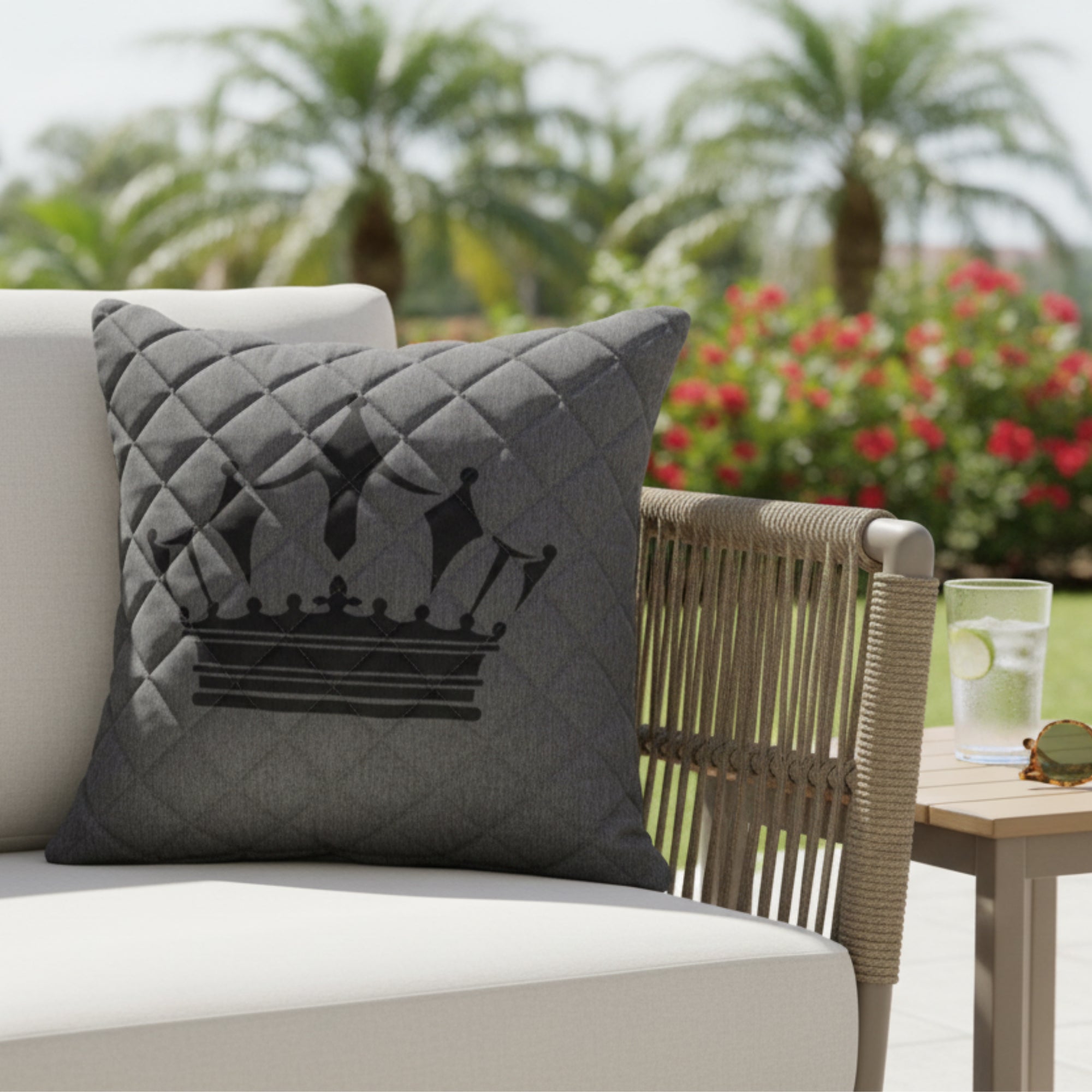 Outdoor Zierkissen Krone 100% wetterfest LIKA-TEX® Bezug grau