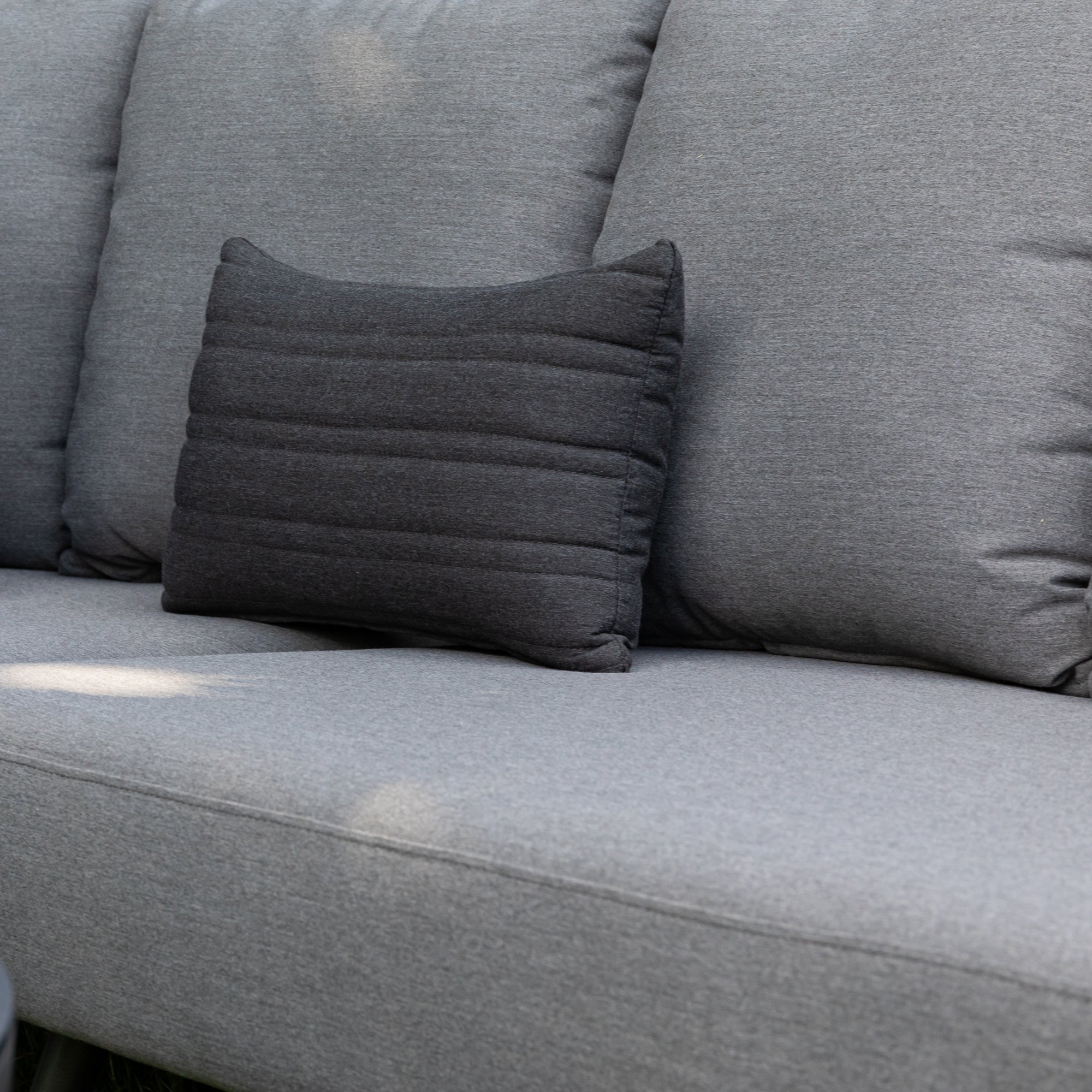 OUTDOOR NEU DEFINIERT! DESIGN - Lounge Set Voyage 100% LIKA-TEX® Bezug in ash (grau)
