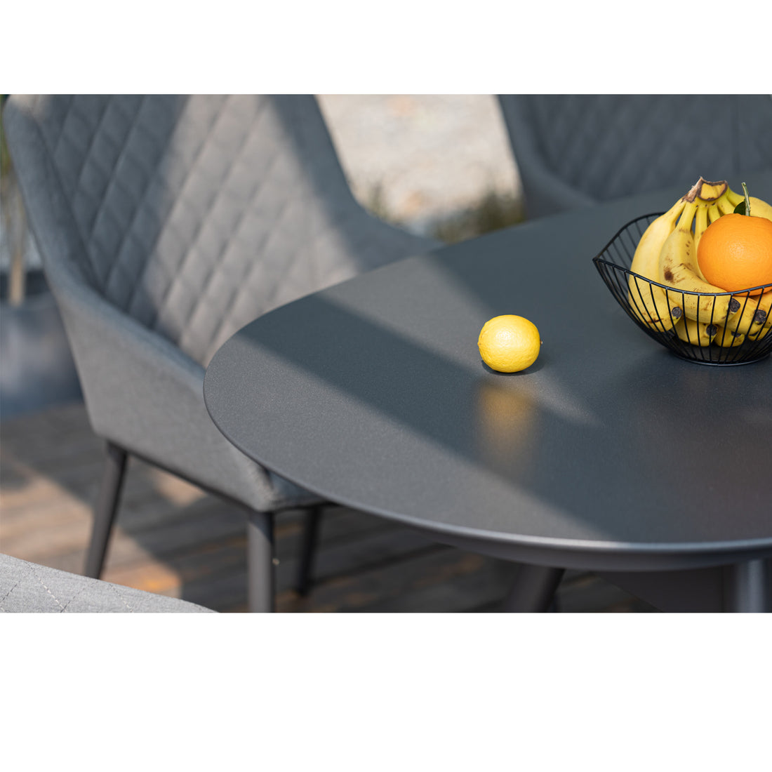 Design Highlight - Ovaler Aluminium Loungetisch Puro / New Spraystone 146x75x68cm