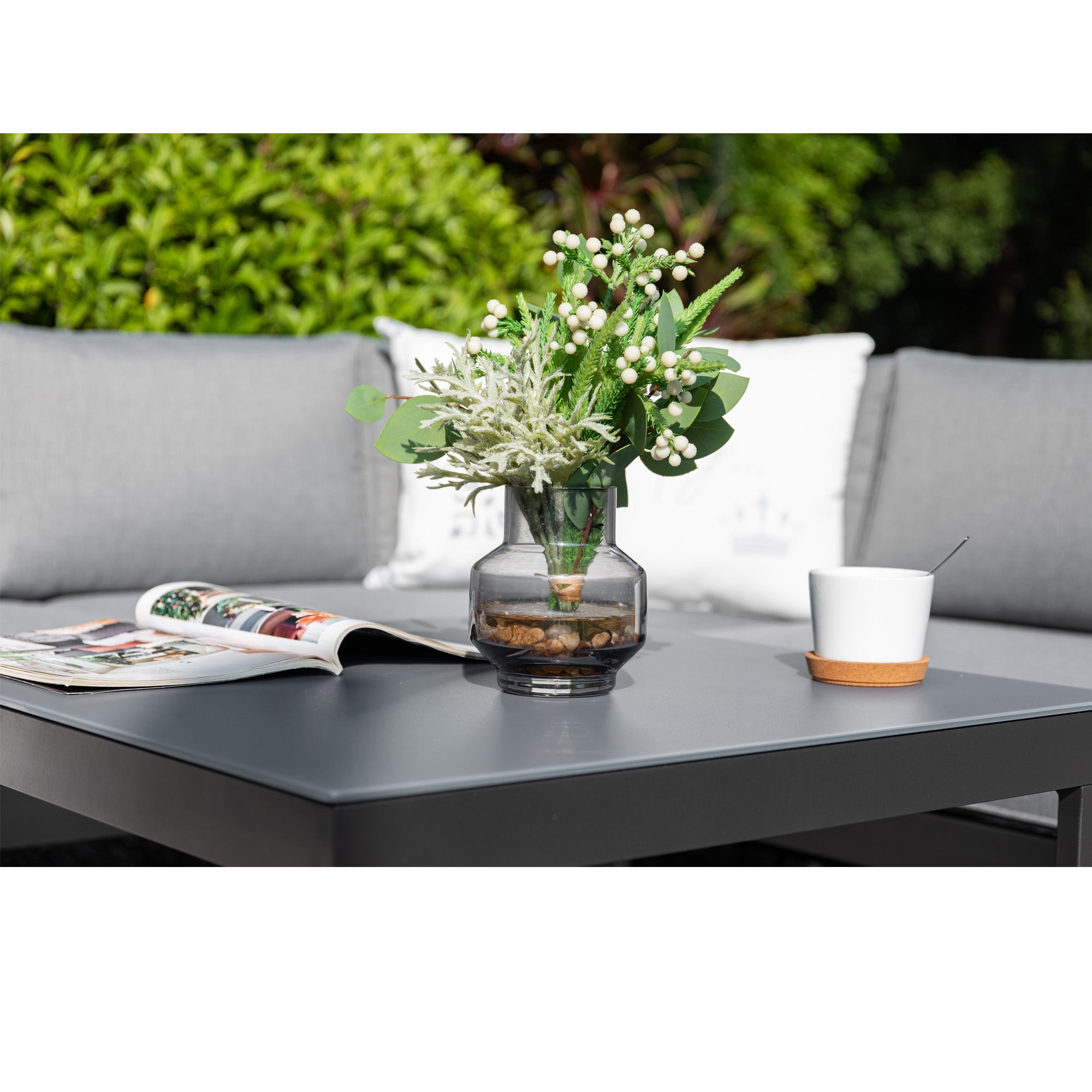 *** Outdoor-Highlight zum Jahresstart *** Gartenlounge Lugano – Komfortable Ecklounge mit verstellbarem Kopfteil