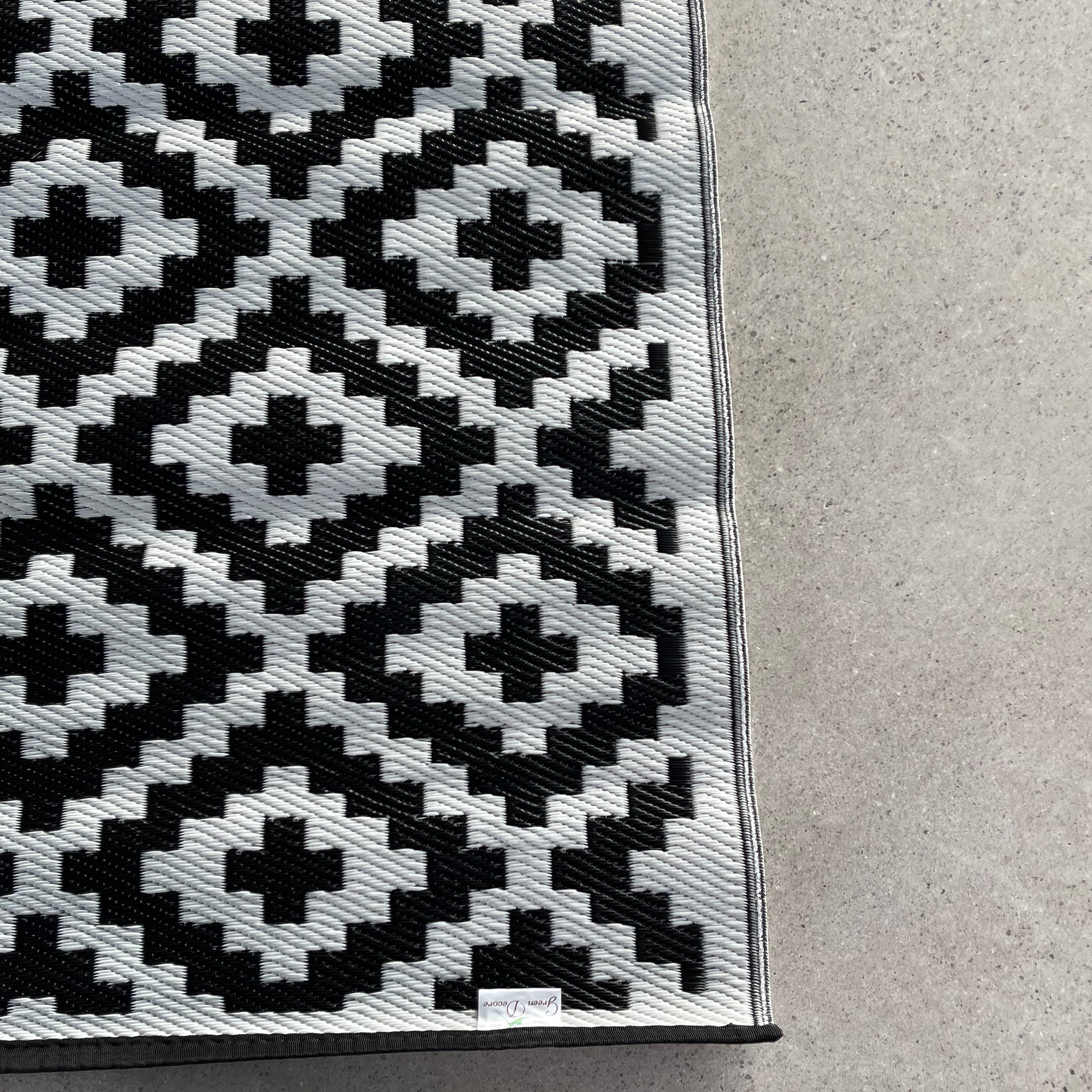 Outdoor Teppich wetterfest 180 x 270cm schwarz / weiß