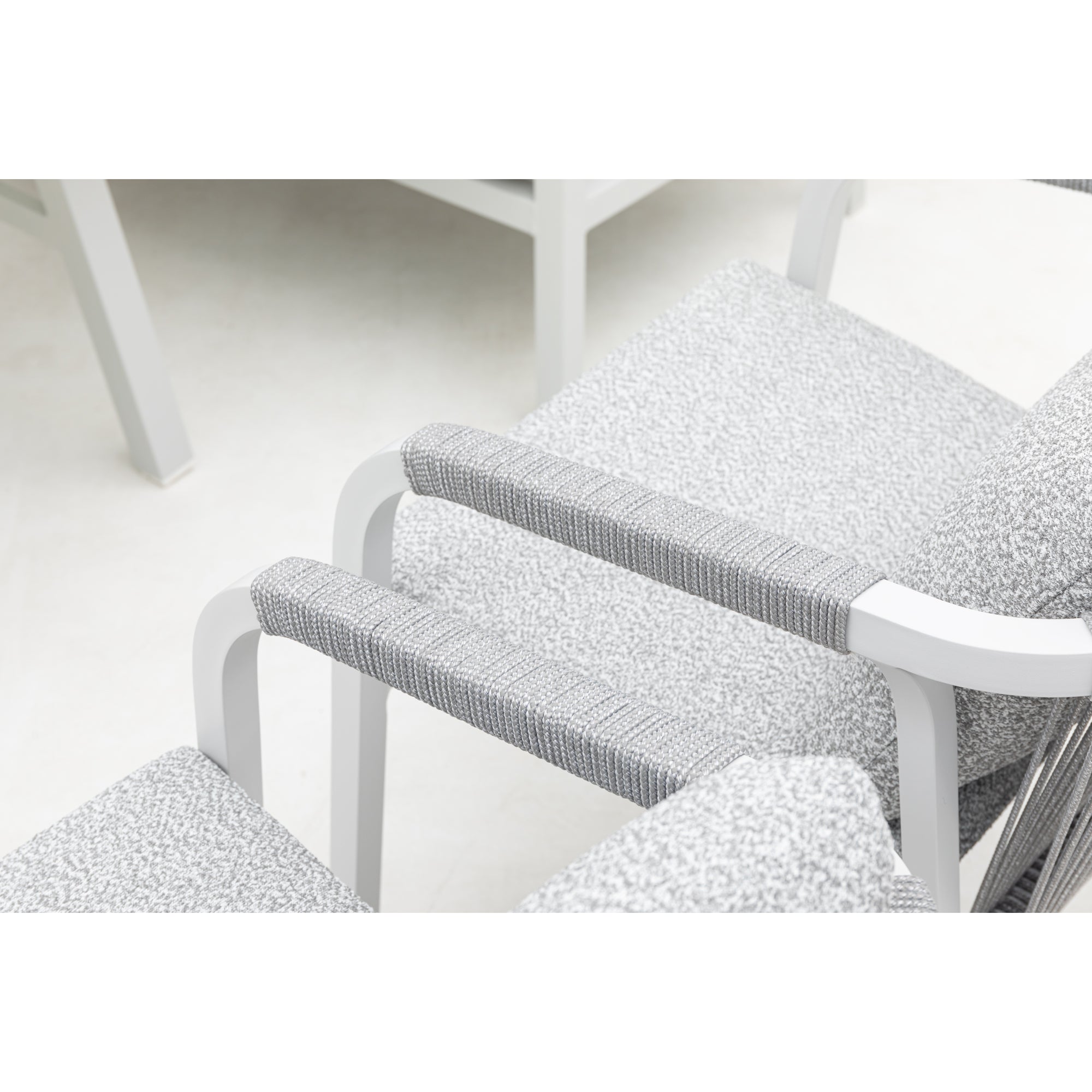 High Quality Living zum Angebotspreis ☀️ Aluminium Dining Lounge Set Harvey inkl. 2 Sessel Off White