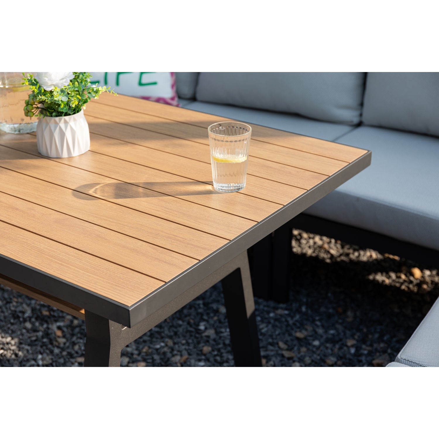 Luxus Pur: Dining Lounge Set Canora / Aluminium, Rope & Elemente in Holzoptik