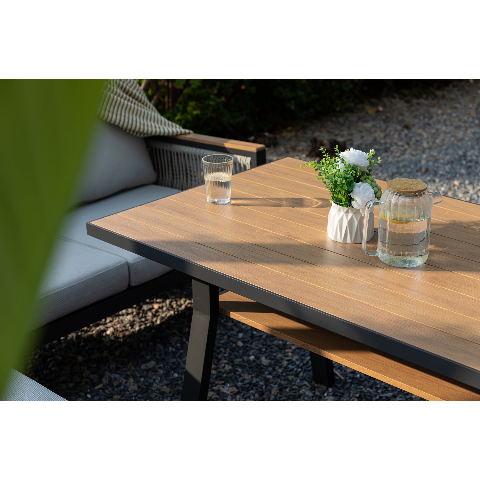Luxus Pur: Dining Lounge Set Canora / Aluminium, Rope & Elemente in Holzoptik