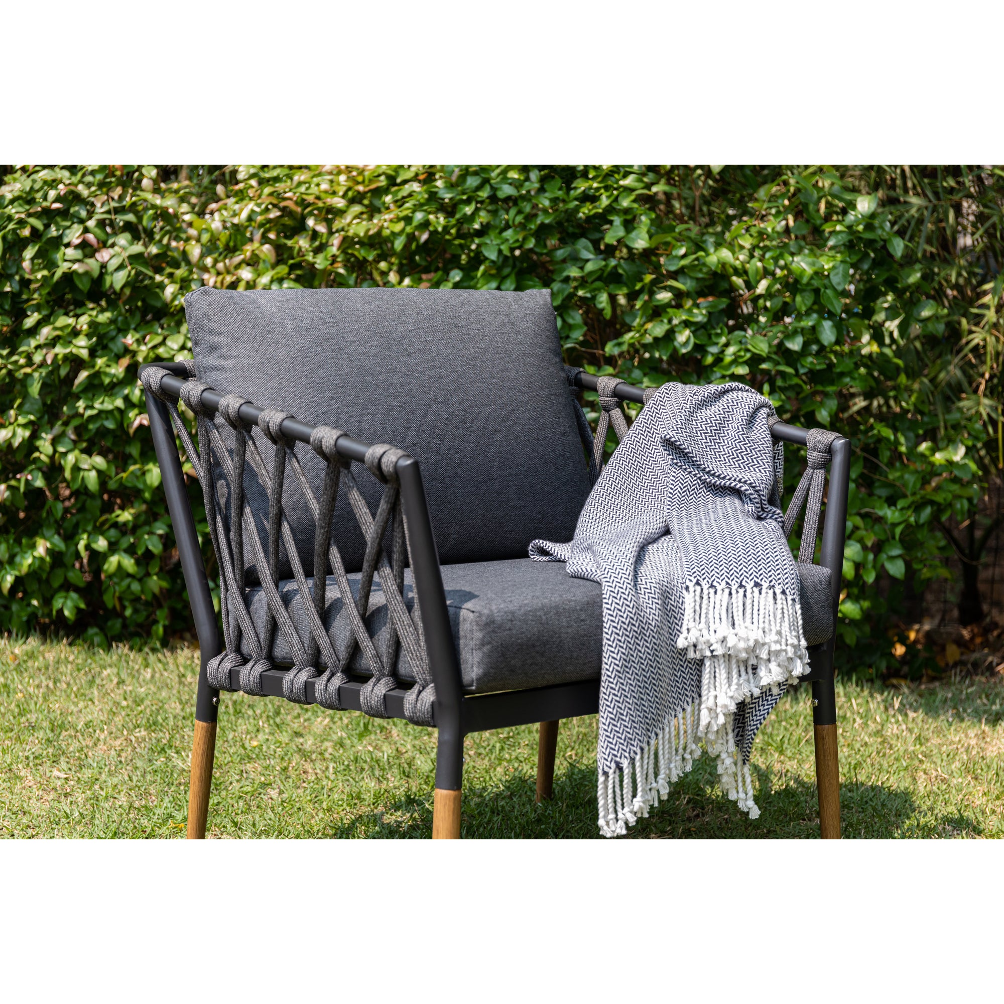 Design Lounge Set Amantea - Gemütlichkeit und Stil vereint in einer Lounge inkl. Sessel