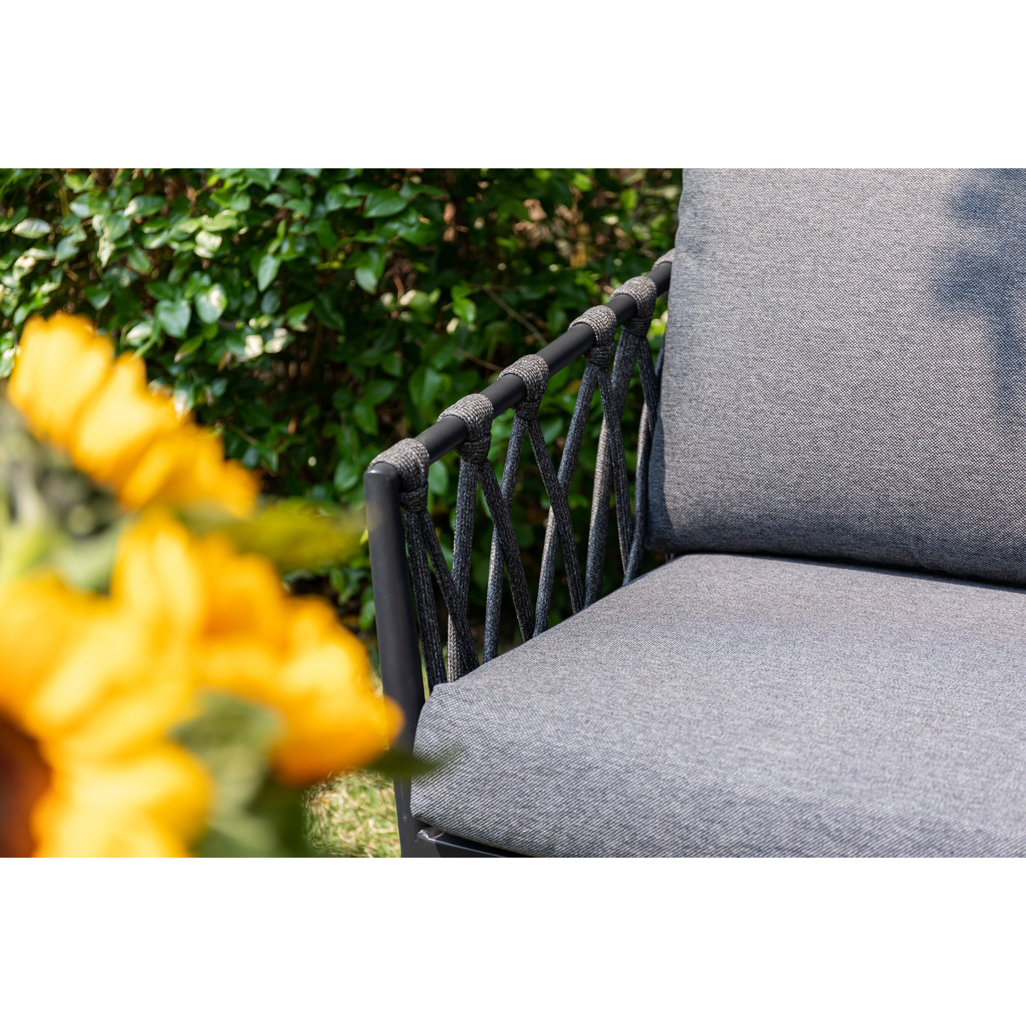 Design Lounge Set Amantea - Gemütlichkeit und Stil vereint in einer Lounge inkl. Sessel