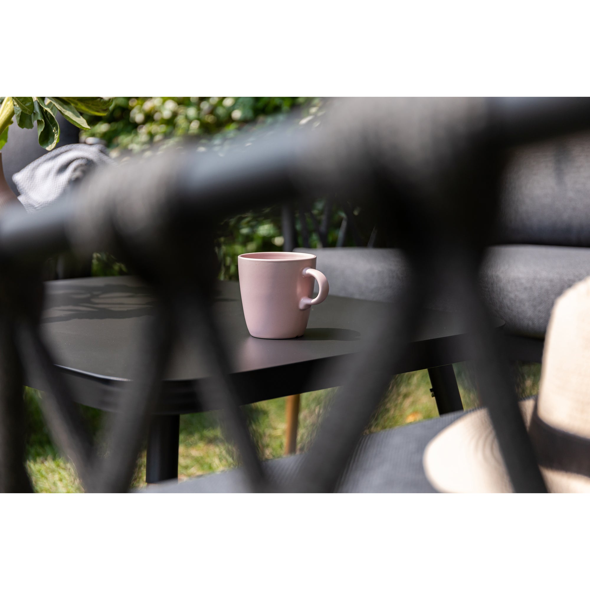 Design Lounge Set Amantea - Gemütlichkeit und Stil vereint in einer Lounge inkl. Sessel