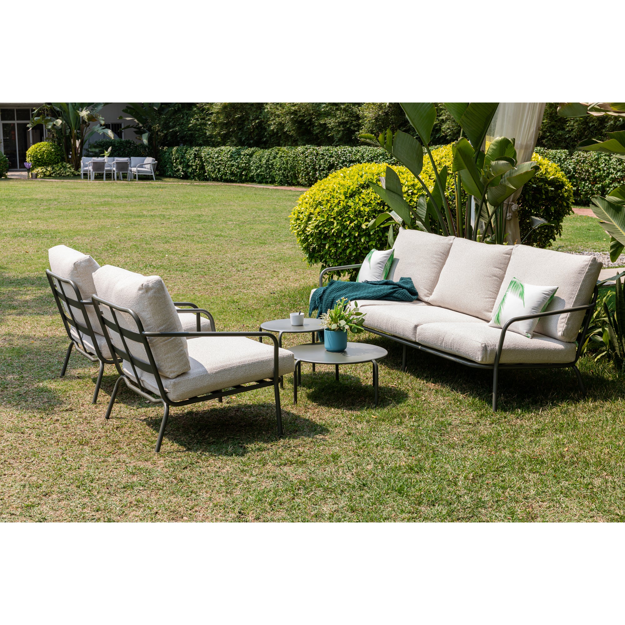 AUSFLUG AN DIE RIVIERA Lounge Set Madeira / Trend Farbe Oliv - Grün mit schönen Bouclé Polstern