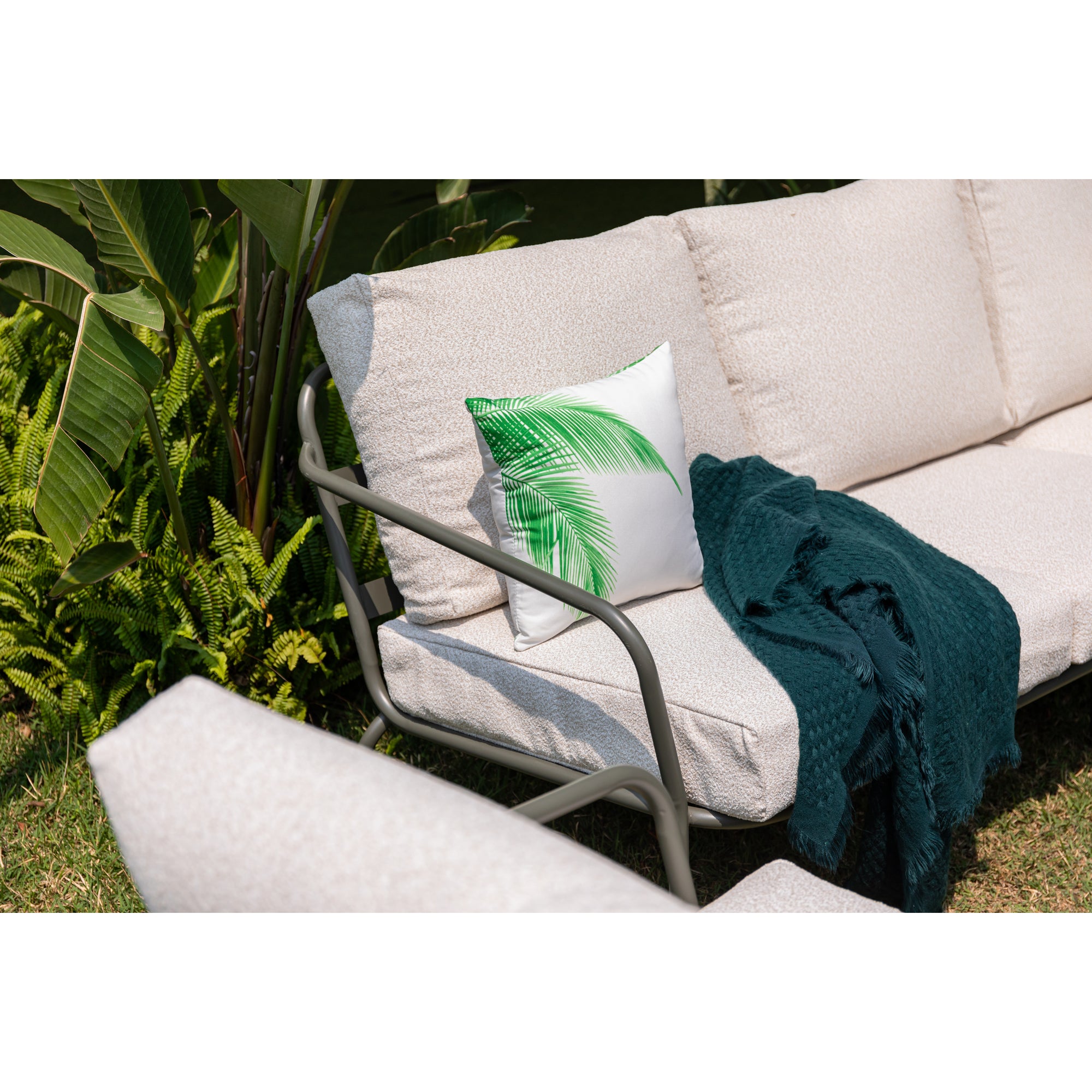 AUSFLUG AN DIE RIVIERA Lounge Set Madeira / Trend Farbe Oliv - Grün mit schönen Bouclé Polstern