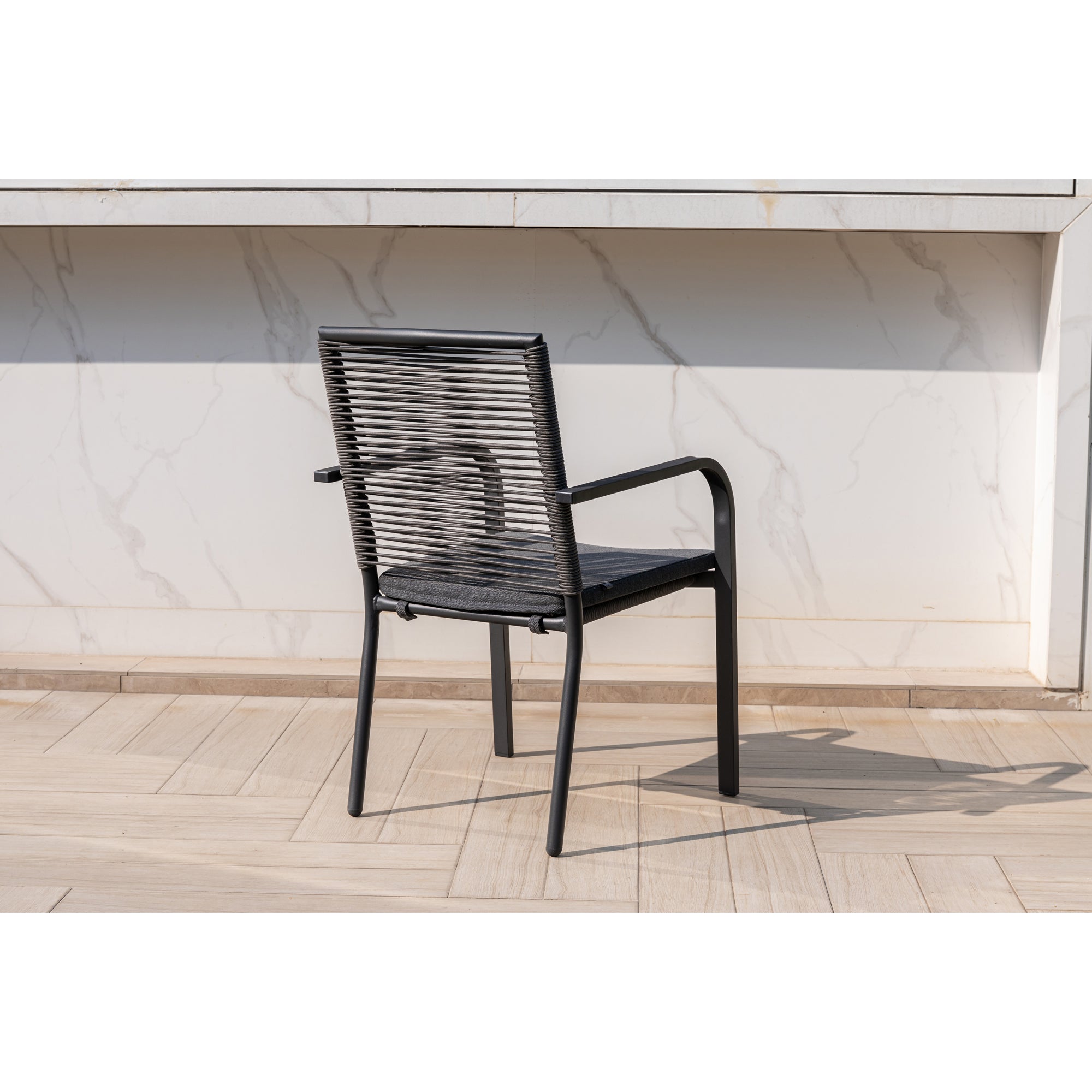 BESTSELLER ZUM AKTIONSPREIS Aluminium / Rope Dining Stapelsessel Lexi inkl. Sitzpolster / Wetterfest