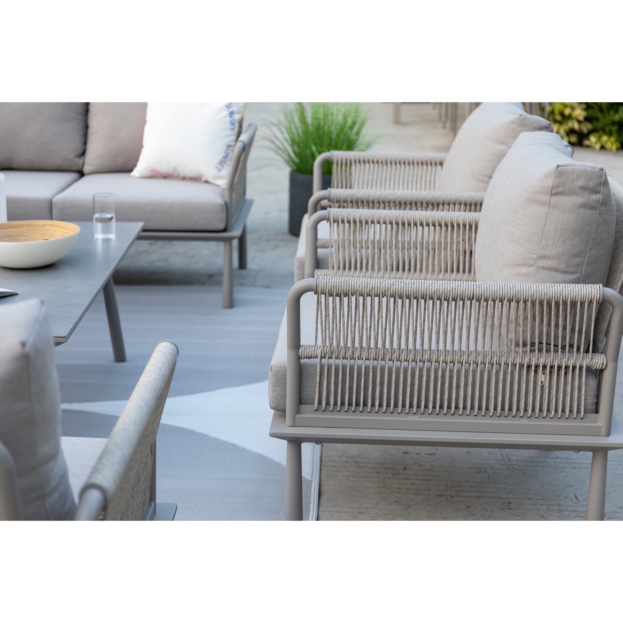 XXL Luxus Aluminium Lounge Set Madri / Wetterfest, Hochwertig & Perfektion in ihrer schönsten Form