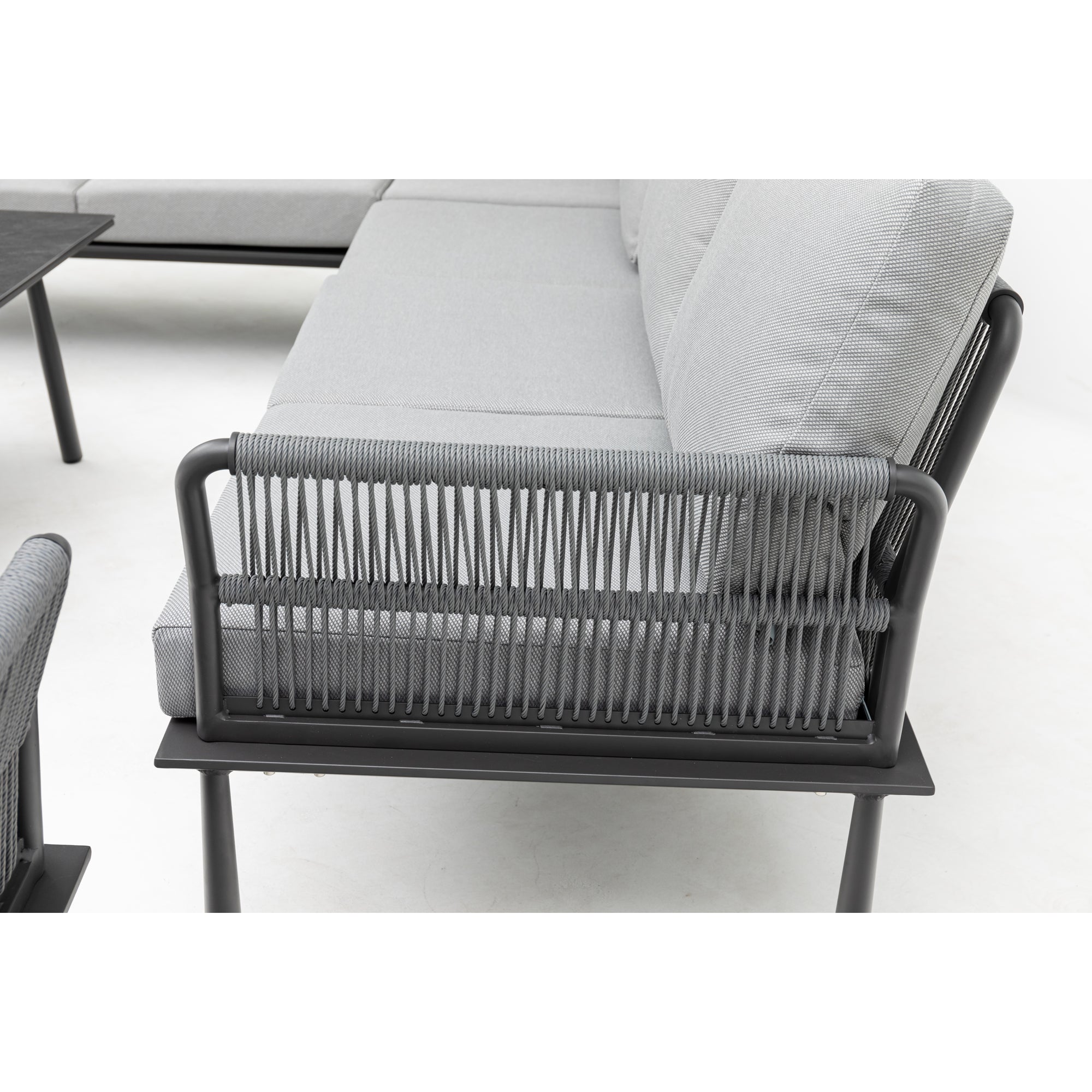 XXL Luxus Aluminium Lounge Set Madri Nero / Wetterfest, Hochwertig & Perfektion in ihrer schönsten Form