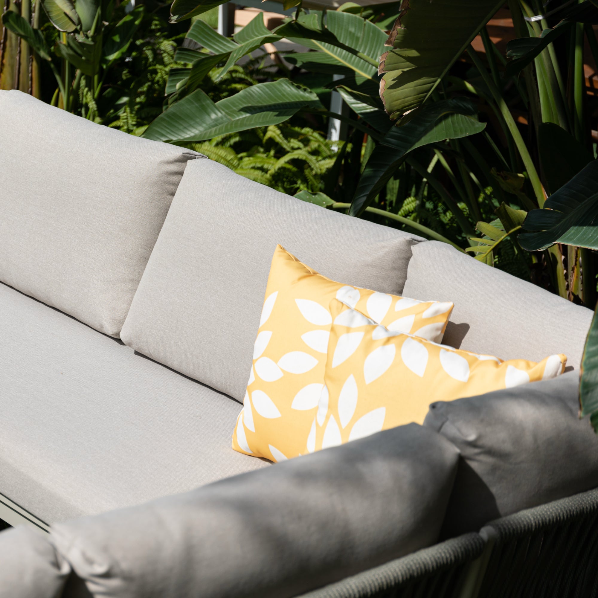 ⚽️ 🏆Unser WM Special! ⚽️🏆 Exklusiv! Loungetisch oder Esstisch? Du entscheidest per Knopfdruck! Ecklounge Set Solara