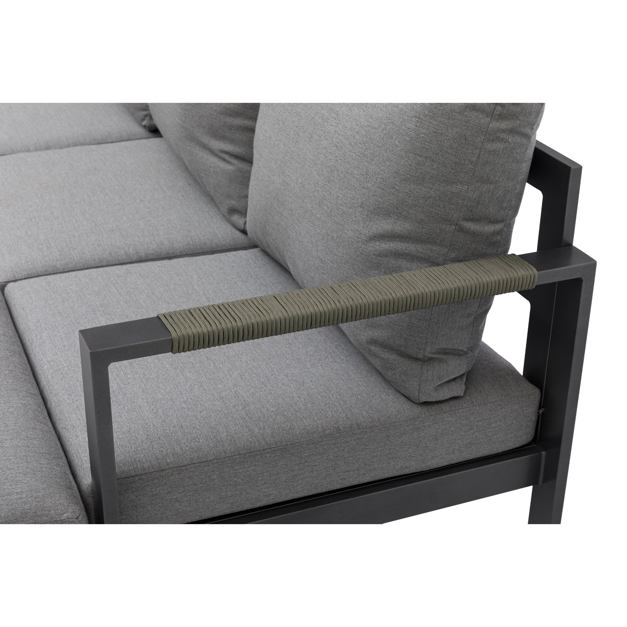 Kissen wegräumen? 365 Tage draußen lassen! Lounge Set Elana 100% wetterfest dank Sunbrella®