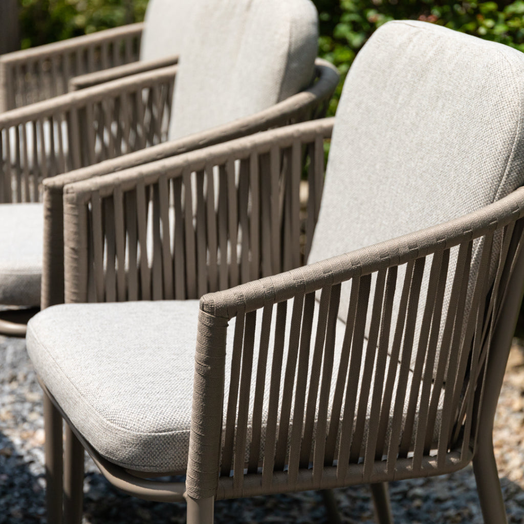 Stilvolle Outdoor-Eleganz für 6 Personen - moderne Essgruppe Liora - 6 x Stapelsessel Liora inkl Auflagen + Esstisch Madri sintered Stone 220x100x74,5 cm