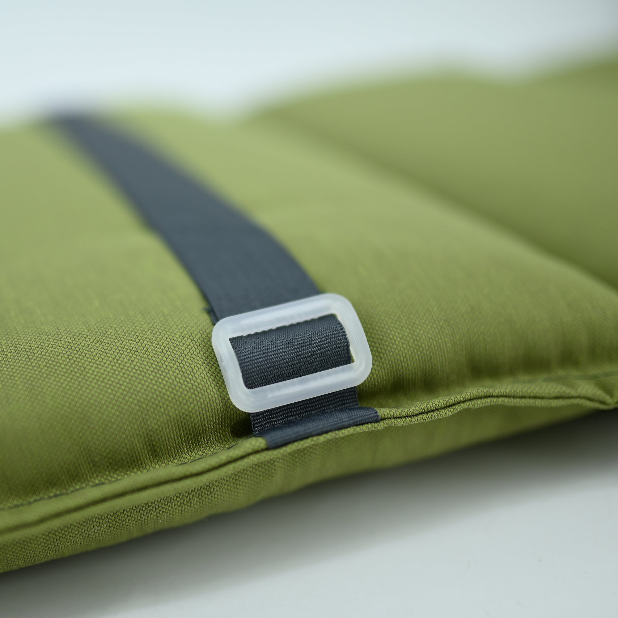 Premium Hochlehner Sesselauflagen / Gartenstuhlauflagen 119 x 48 x 6cm grün