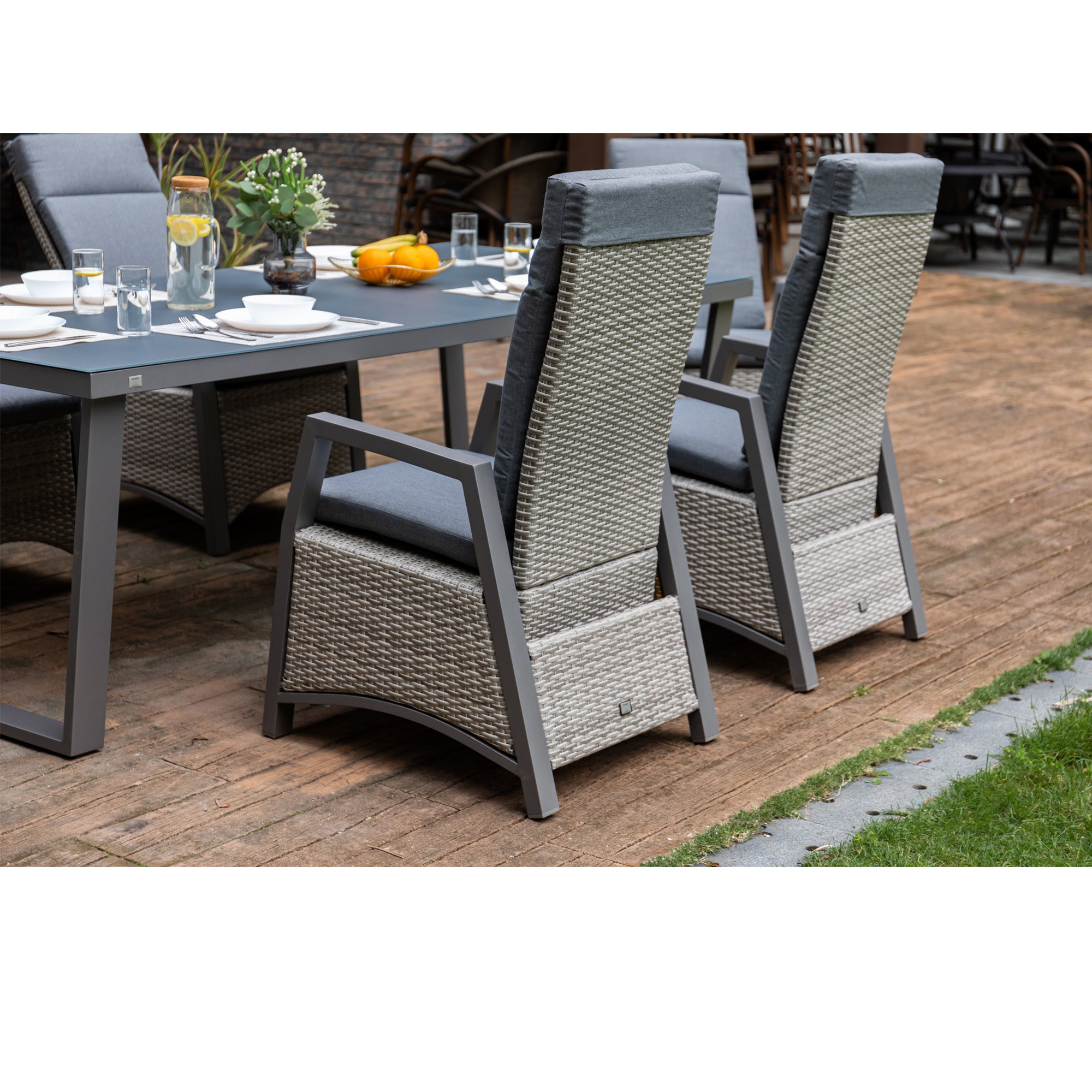 7 tlg. Essgruppe mit verstellbarer Rückenlehne Salerno XXL extra hoch Aluminium / Polyrattan