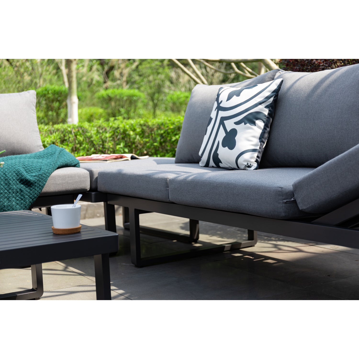 4 tlg. Luxus Alu Multifunktions- Lounge Set Tesoro inkl. Sonnenliege und Hocker