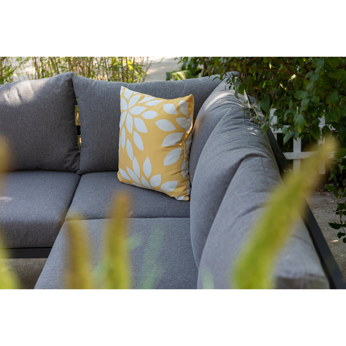 *** Outdoor-Highlight zum Jahresstart *** Moderne Aluminium Eck Lounge Luzern in edler Teak-Holzoptik