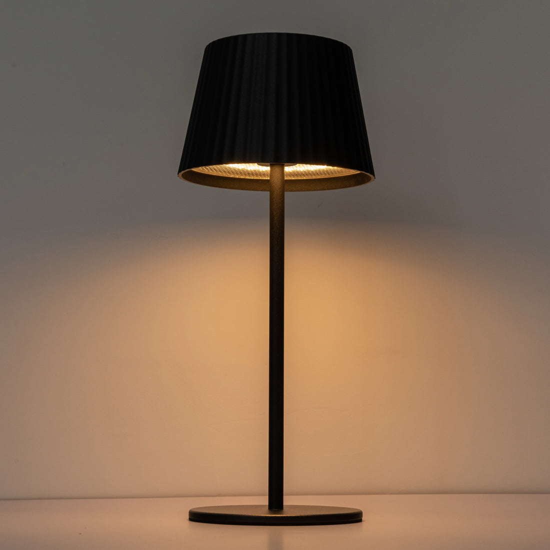 Moderne Solar LED Lampe POLARIS – mobil, dimmbar & elegant - anthrazit