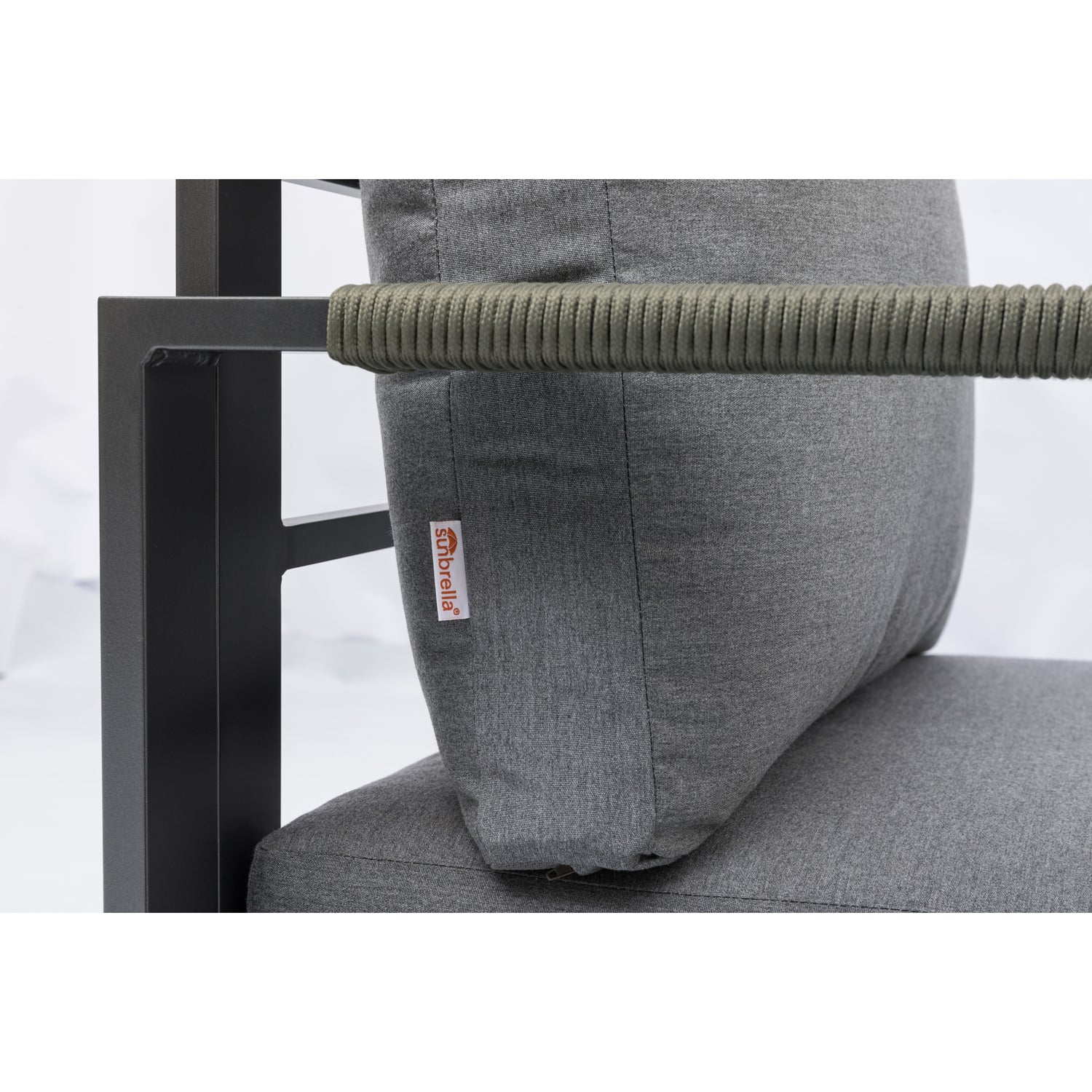 Kissen wegräumen? 365 Tage draußen lassen! Lounge Set Elana 100% wetterfest dank Sunbrella®