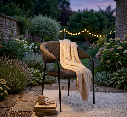 Aluminium Outdoor Dining Stapelsessel Puro / VELUVÉ by LIKA-TEX® Onyx 100% wetterfest