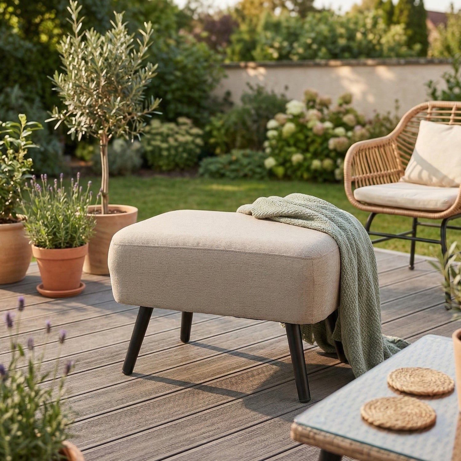 LUXUS! Outdoor Hocker Puro 100% wetterfeste LIKA-TEX® Bezug sand (natur)