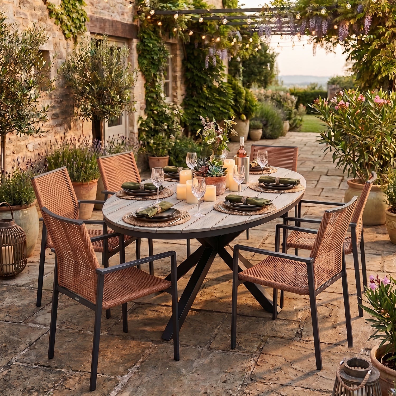 Garten-Essgruppe Volterra 180 × 115 × 74 cm mit 6 Stapelsesseln Zoe kupfer – Stilvoller Komfort für draußen (Kopie)
